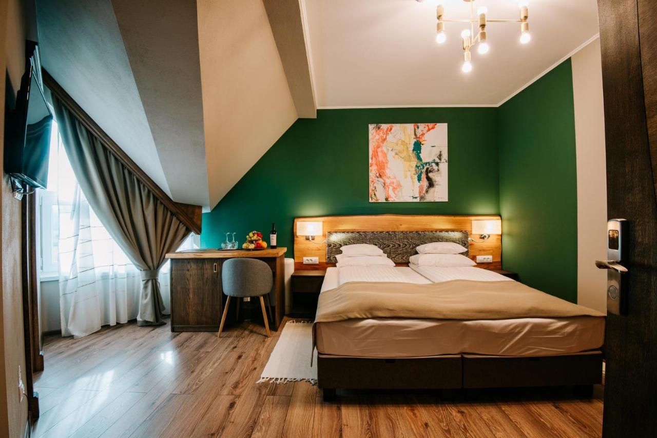 Panorama Boutique Hotel Sfântu-Gheorghe エクステリア 写真