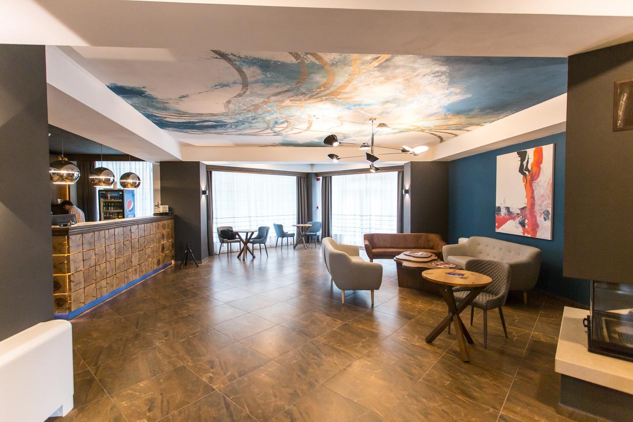 Panorama Boutique Hotel Sfântu-Gheorghe エクステリア 写真