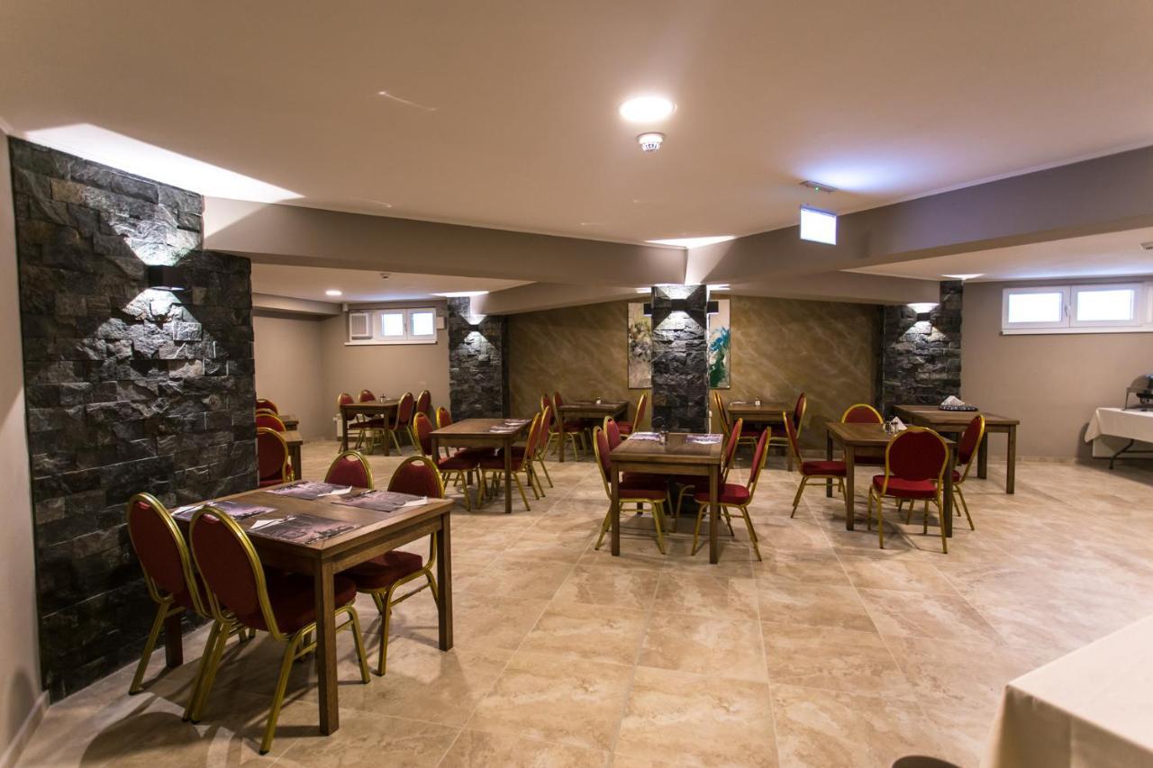Panorama Boutique Hotel Sfântu-Gheorghe エクステリア 写真
