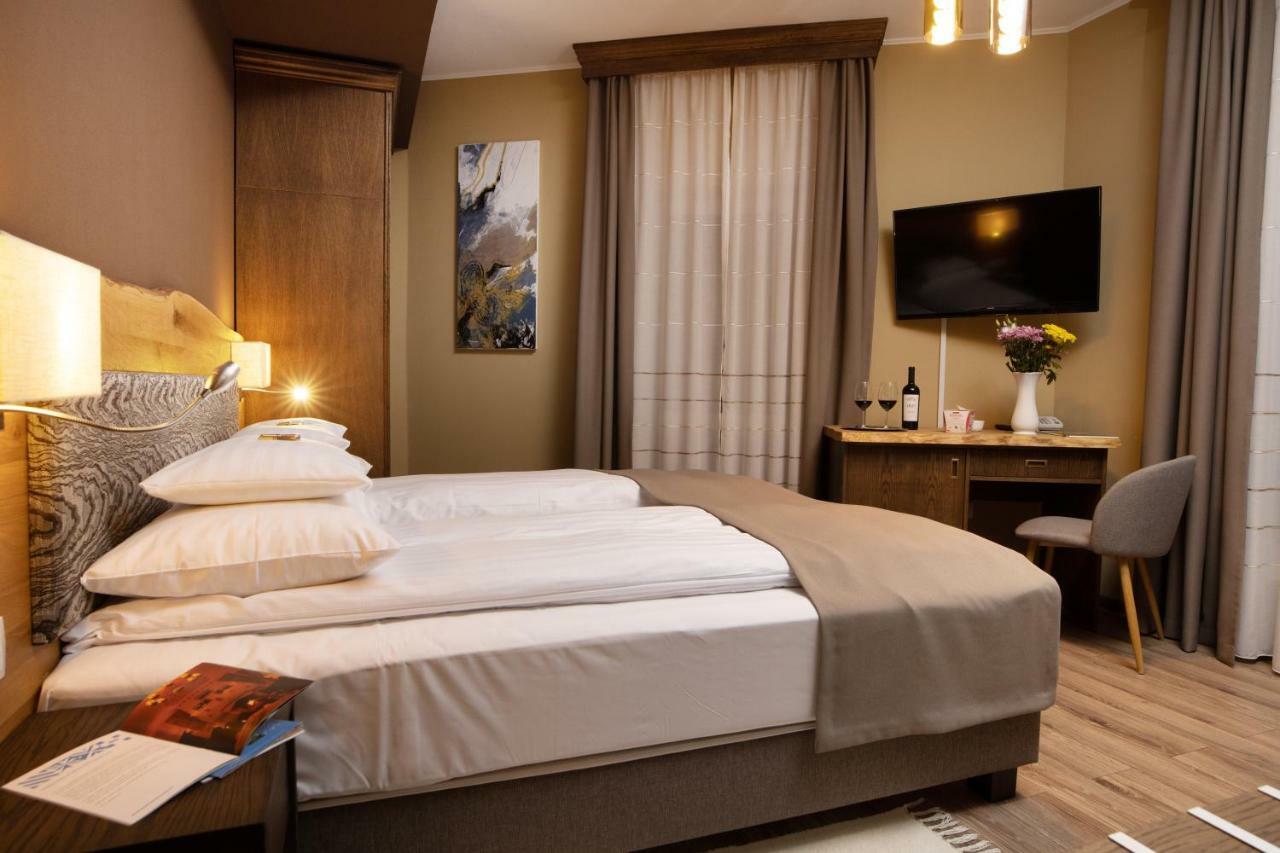 Panorama Boutique Hotel Sfântu-Gheorghe エクステリア 写真