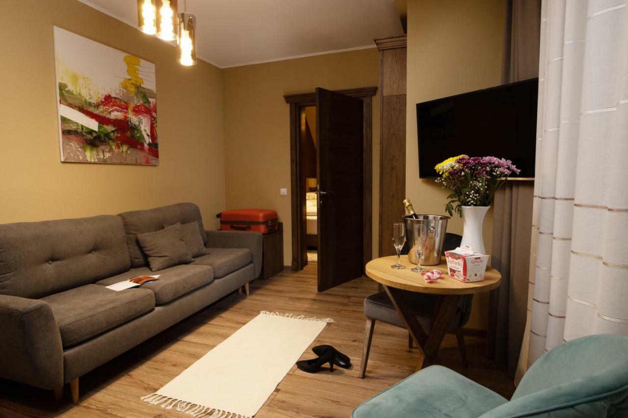 Panorama Boutique Hotel Sfântu-Gheorghe エクステリア 写真